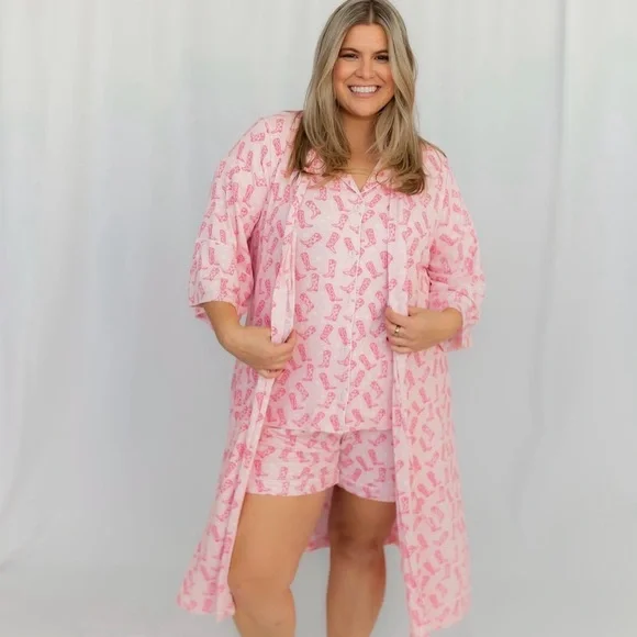Pink Staykation Robe - Picture 1 of 4